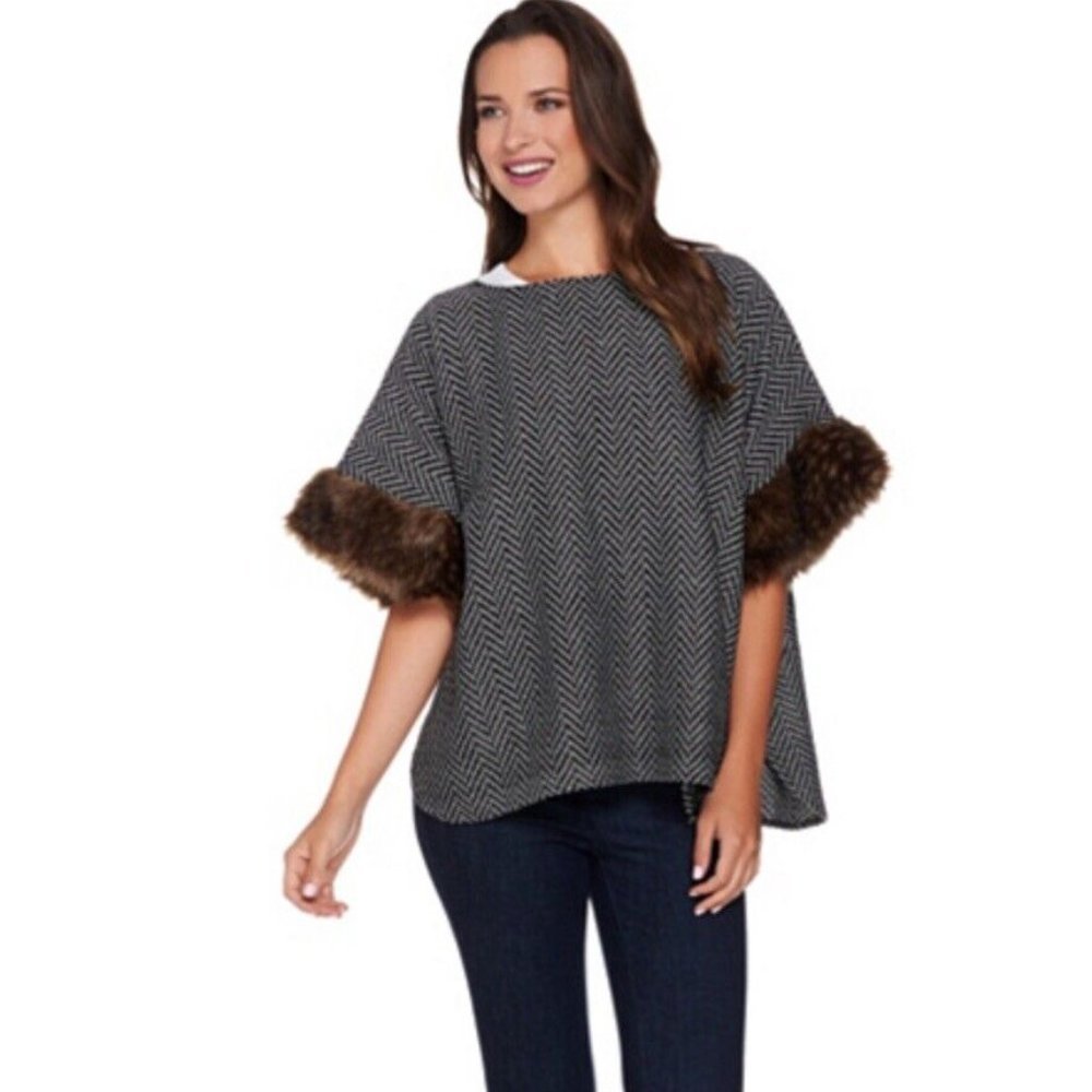 Tashon Faux Fur Trimmed Herringbone Poncho White/Black Plus One Size P6008